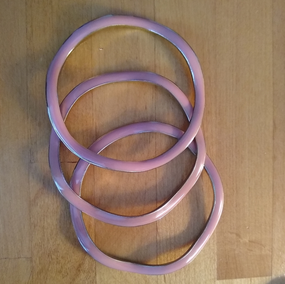 Stackable bangles